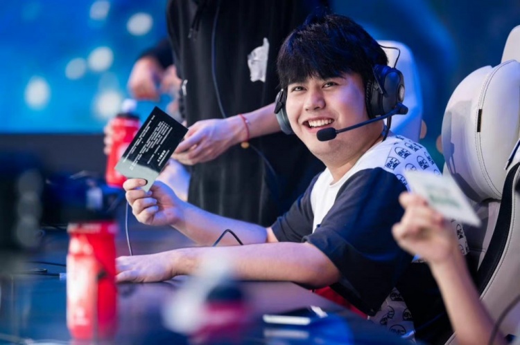 谁能率先抓 谁能率先抓