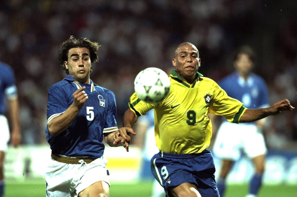 并迅速分球 并迅速分球