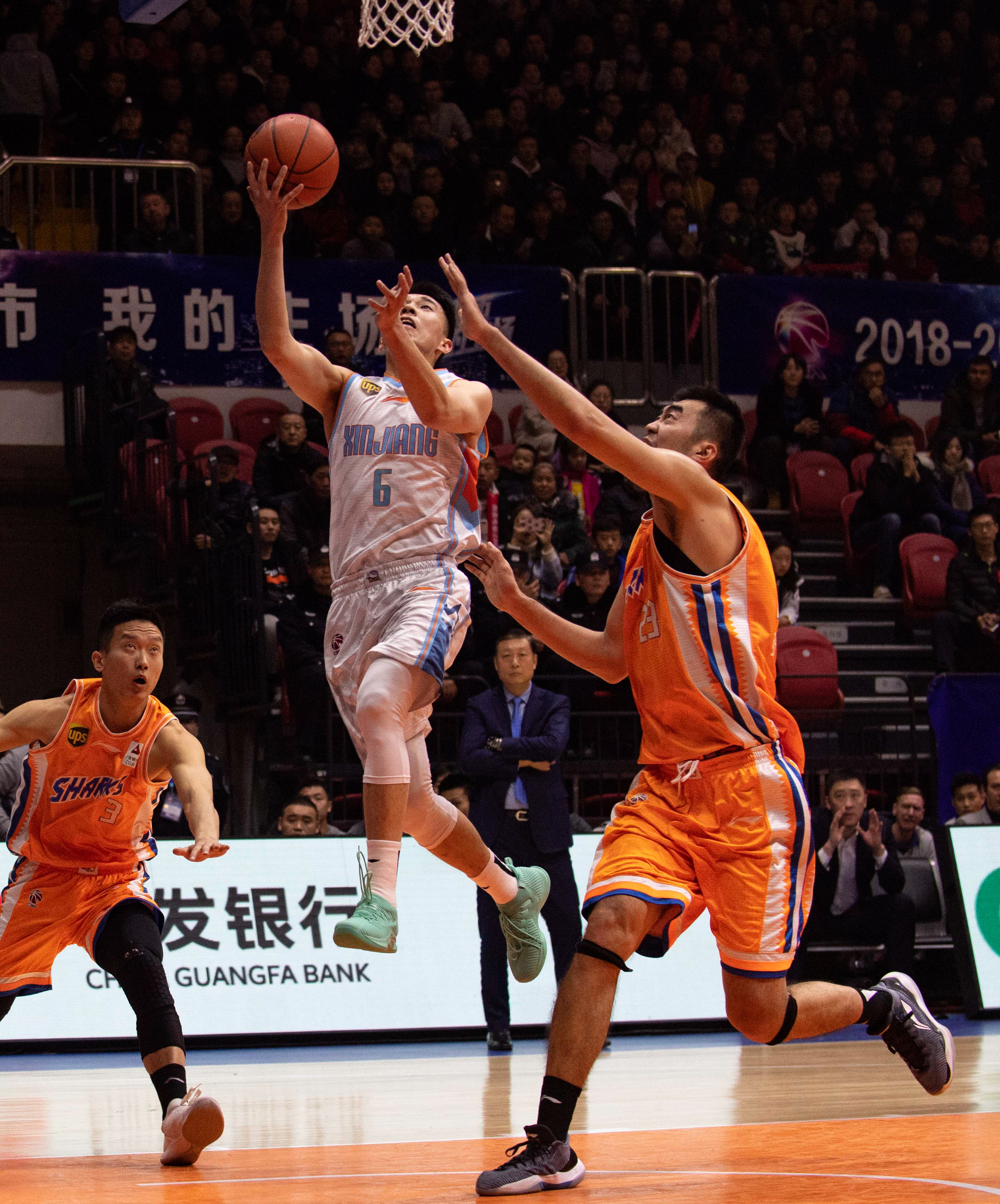 尘埃落定？足协公布国足选帅条件，3名帅被淘汰！2大候选浮出水面