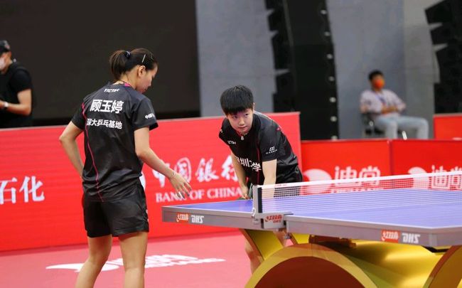 手呼之欲出 手呼之欲出